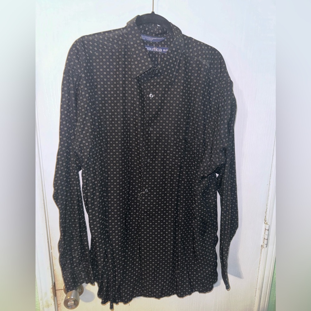 Nautica Long Sleeve Geometric Design Shirt